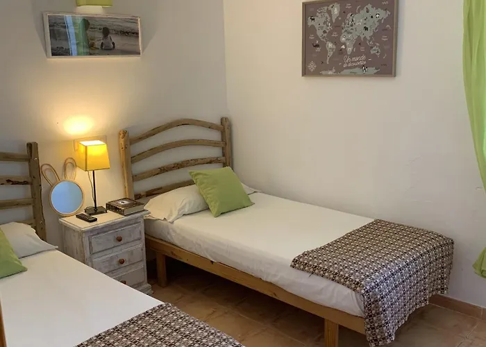 Con Piscina En Menorca * קאלאן בוש